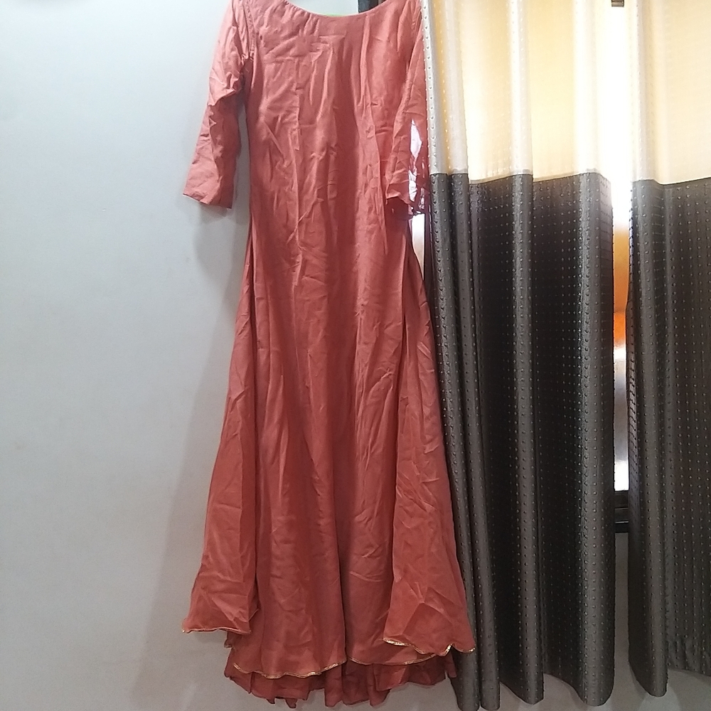 Dress - Picture 3 of 4